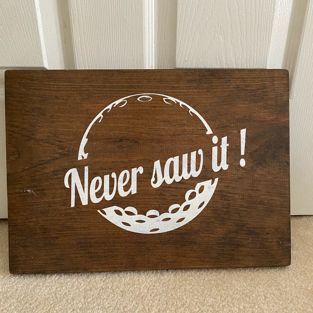 Hand-crafted golfing sign